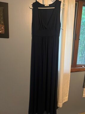 NWOT Loveappella Navy Sleeveless Maxi Dress